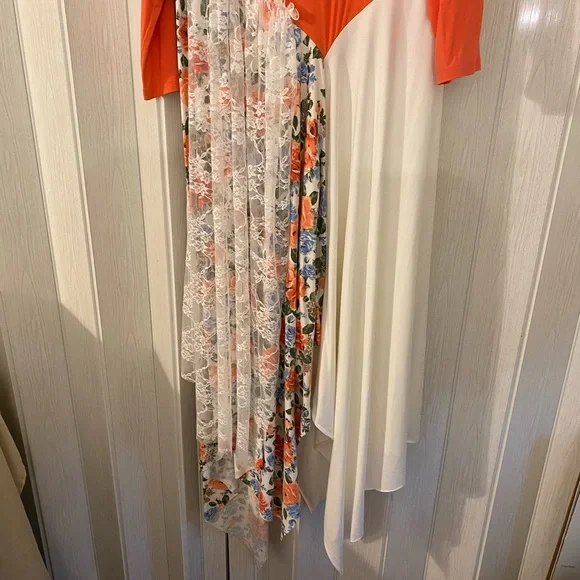 Custom made dress. - Picture 2 of 10